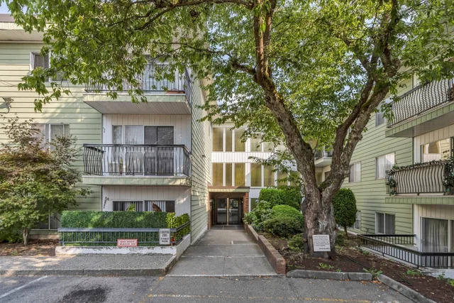 11806 88 Avenue - 124
